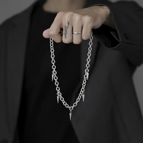 Collar con púas foto 4
